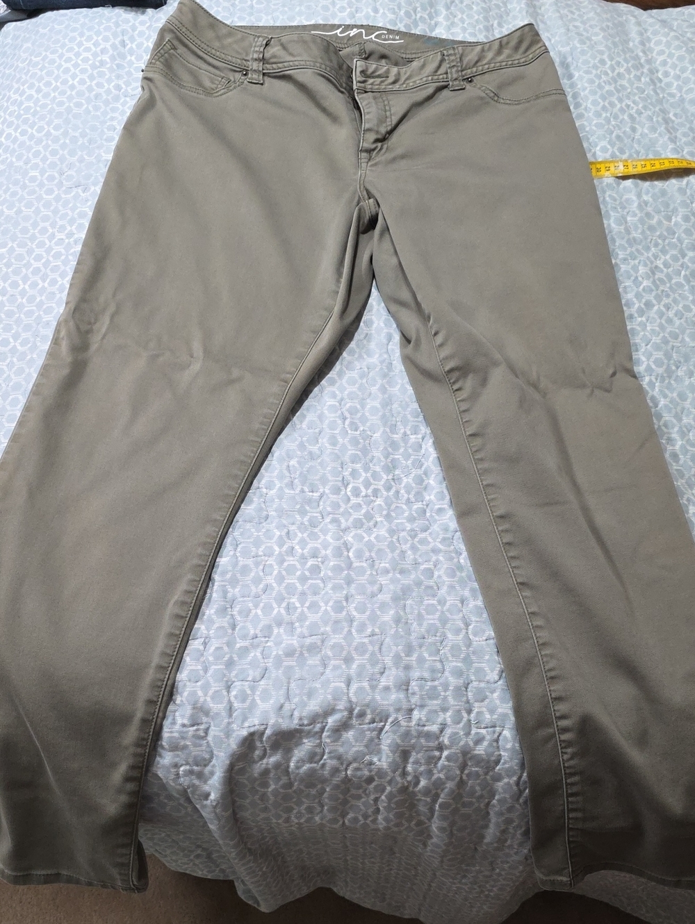 Women's Skinny Pants in Olive Green